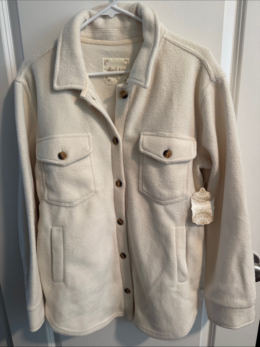 Altar’d State Women's Cream Shacket Jacket - Classic Button-Front Coat